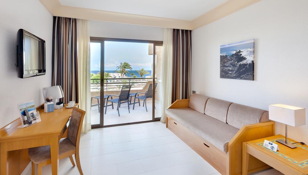 Occidental Lanzarote Mar Hotel Costa Teguise Habitación foto